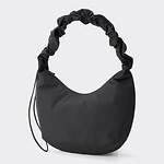 GU“ギャザーハンドル”のナイロンバッグ＆メッセージ入りトート、ハートネックレスなどアクセサリーも｜写真3