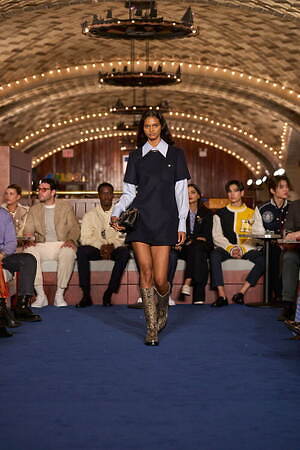 トミー ヒルフィガー(TOMMY HILFIGER) 2024-25年秋冬ウィメンズ&メンズコレクション  - 写真4