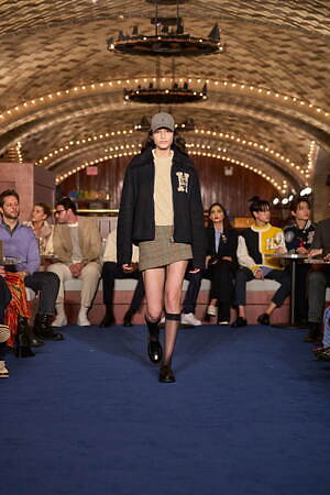 トミー ヒルフィガー(TOMMY HILFIGER) 2024-25年秋冬ウィメンズ&メンズコレクション  - 写真16