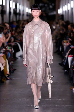 トリー バーチ(TORY BURCH) 2024-25年秋冬ウィメンズコレクション  - 写真24