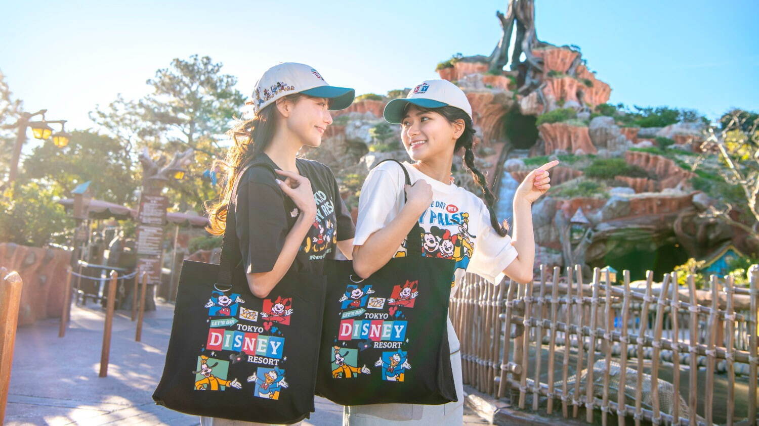 東京ディズニーリゾート“レトロ風”グッズ、満面スマイルのミッキーマウスTシャツ＆キラキラカチューシャ｜写真36