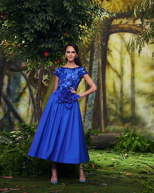 タダシ ショージ(TADASHI SHOJI) 2024-25年秋冬ウィメンズコレクション  - 写真18