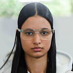 ダブレット×ブランのサングラス、レンズにテンプルを直接打ちつけたスクエアウェリントンタイプ｜写真13