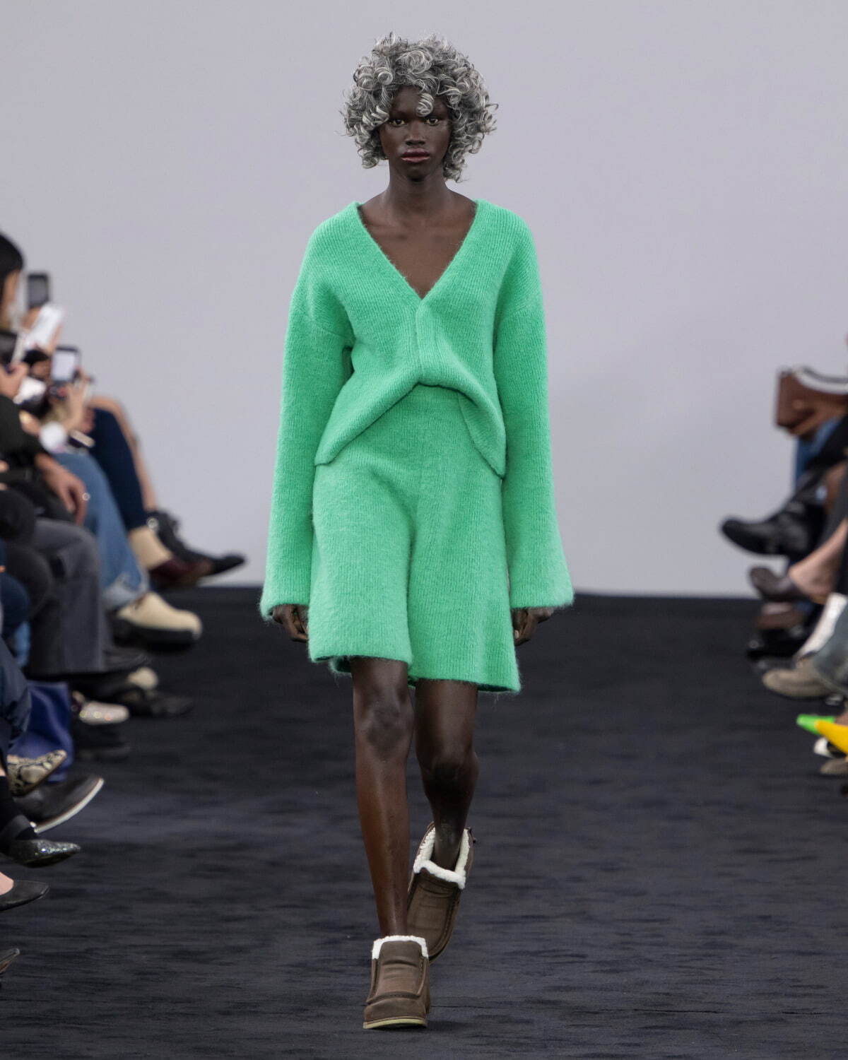 ジェイ ダブリュー アンダーソン(JW Anderson) 2024-25年秋冬ウィメンズコレクション  - 写真20