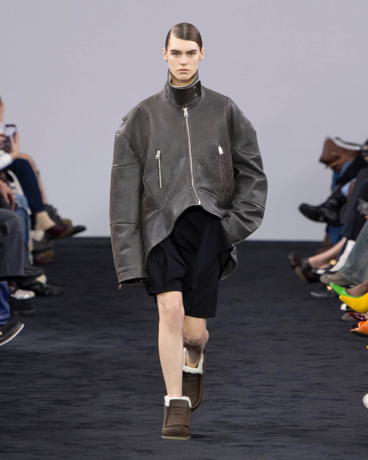 ジェイ ダブリュー アンダーソン(JW Anderson) 2024-25年秋冬ウィメンズコレクション  - 写真33