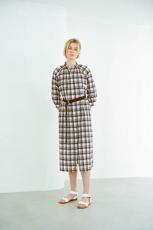 アクアスキュータム ホワイトレーベル(Aquascutum WHITE LABEL) 2024年春夏ウィメンズコレクション  - 写真25