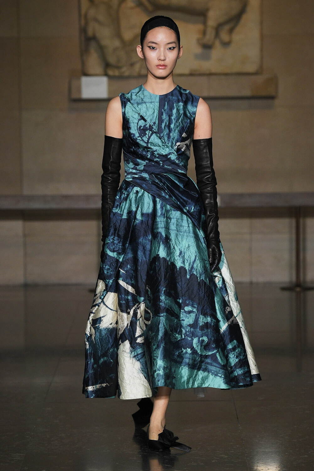 アーデム(ERDEM) 2024-25年秋冬ウィメンズコレクション  - 写真32