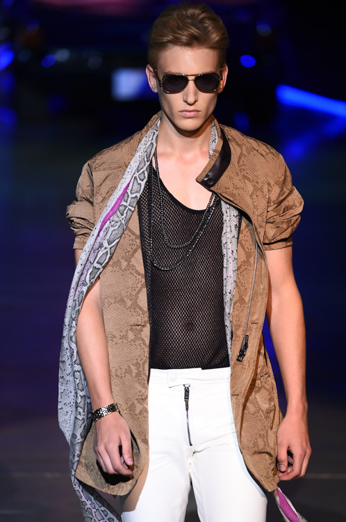 ロベルト カヴァリ 2015年春夏<span>コレクション</span> - 写真19