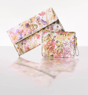 即発 Dior 2024年春の新作 3つ折りウォレット 即発 Dior 2024年春の新作 3つ折りウォレット