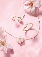 イクスピアリが“桜カラー”に染まる - 夜はランタン揺らめく幻想的な空間に、桜スイーツ＆グッズも｜写真4