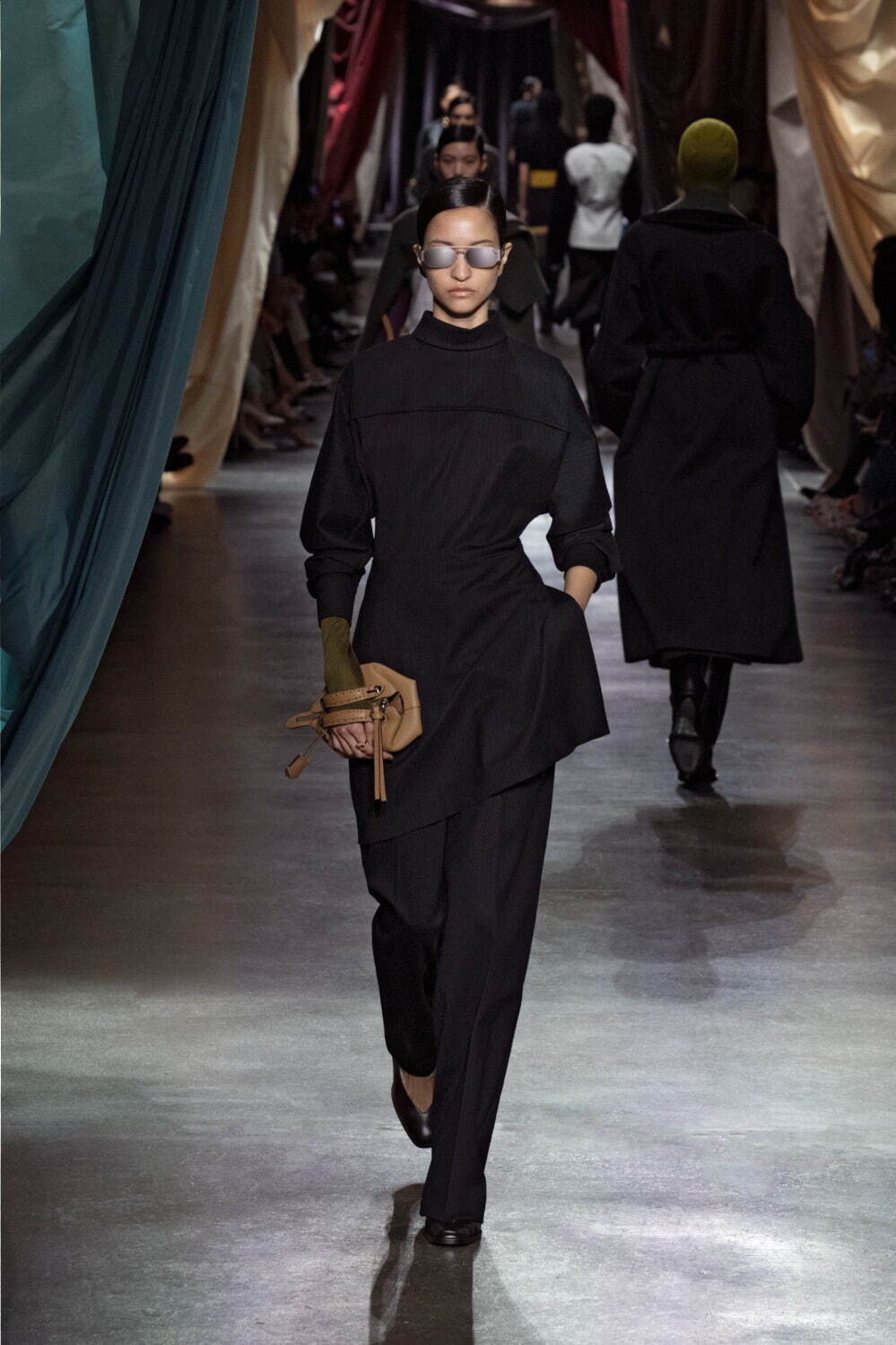 フェンディ(FENDI) 2024-25年秋冬ウィメンズコレクション  - 写真15