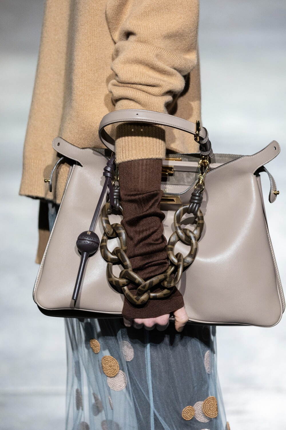 フェンディ(FENDI) 2024-25年秋冬ウィメンズコレクション  - 写真41