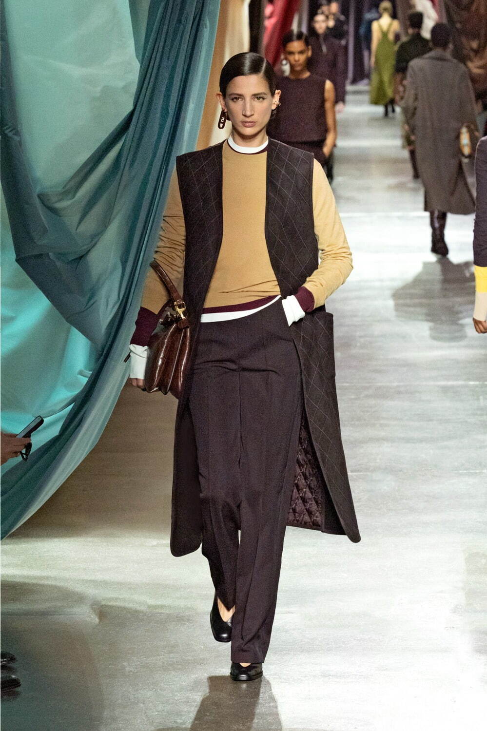 フェンディ 2024-25年秋冬<span>コレクション</span> - 写真60