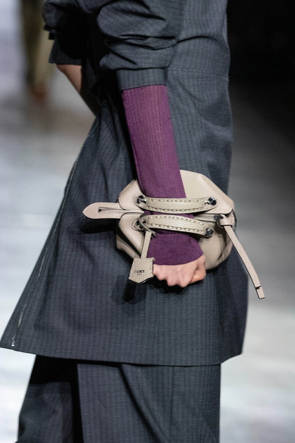 フェンディ(FENDI) 2024-25年秋冬ウィメンズコレクション  - 写真68