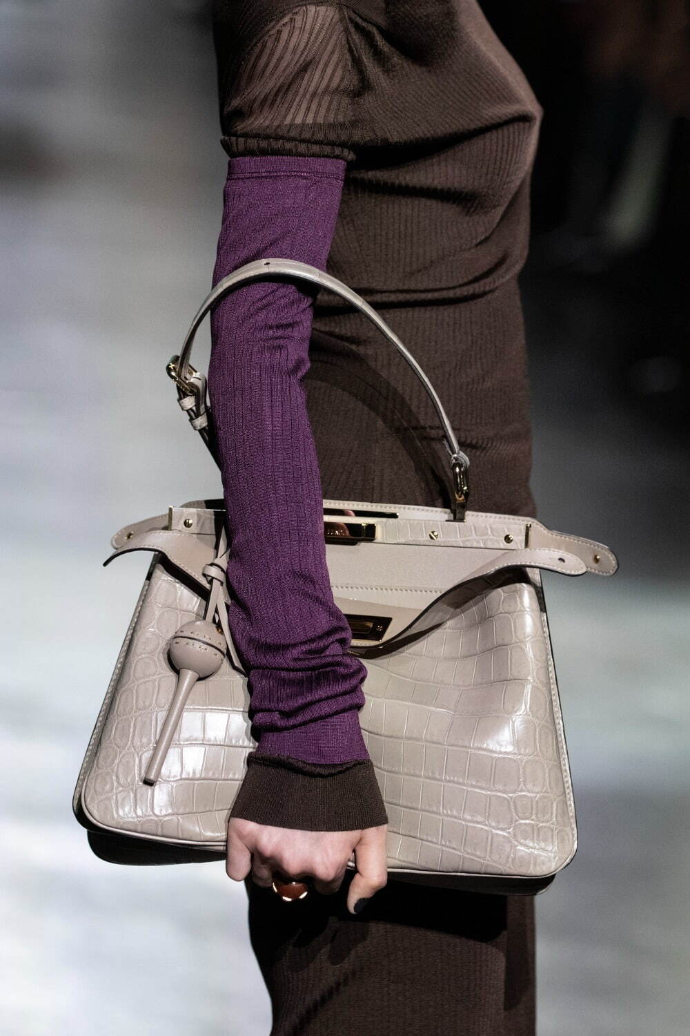 フェンディ(FENDI) 2024-25年秋冬ウィメンズコレクション  - 写真73