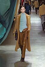 フェンディ 2024-25年秋冬ウィメンズコレクション - 英国とローマの共鳴が生む歓楽｜写真42