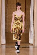 オニツカタイガー 2024-25年秋冬コレクション - 無機質な都市の冬景色｜写真11