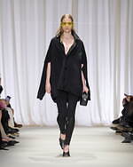 エムエム6 メゾン マルジェラ 2024年秋冬コレクション - 異化をもたらす抽象の試行｜写真24