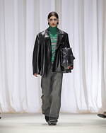 エムエム6 メゾン マルジェラ 2024年秋冬コレクション - 異化をもたらす抽象の試行｜写真27