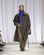 エムエム6 メゾン マルジェラ 2024年秋冬コレクション - 異化をもたらす抽象の試行｜写真31