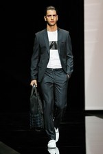 エンポリオ アルマーニ 2015年春夏コレクション - “ライン”を超えて混じり合う伝統と革新｜写真3