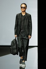 エンポリオ アルマーニ 2015年春夏コレクション - “ライン”を超えて混じり合う伝統と革新｜写真17