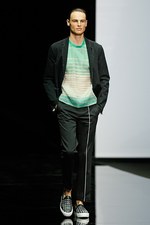 エンポリオ アルマーニ 2015年春夏コレクション - “ライン”を超えて混じり合う伝統と革新｜写真29