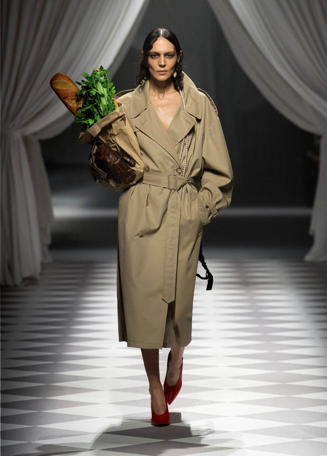 モスキーノ(MOSCHINO) 2024-25年秋冬ウィメンズコレクション