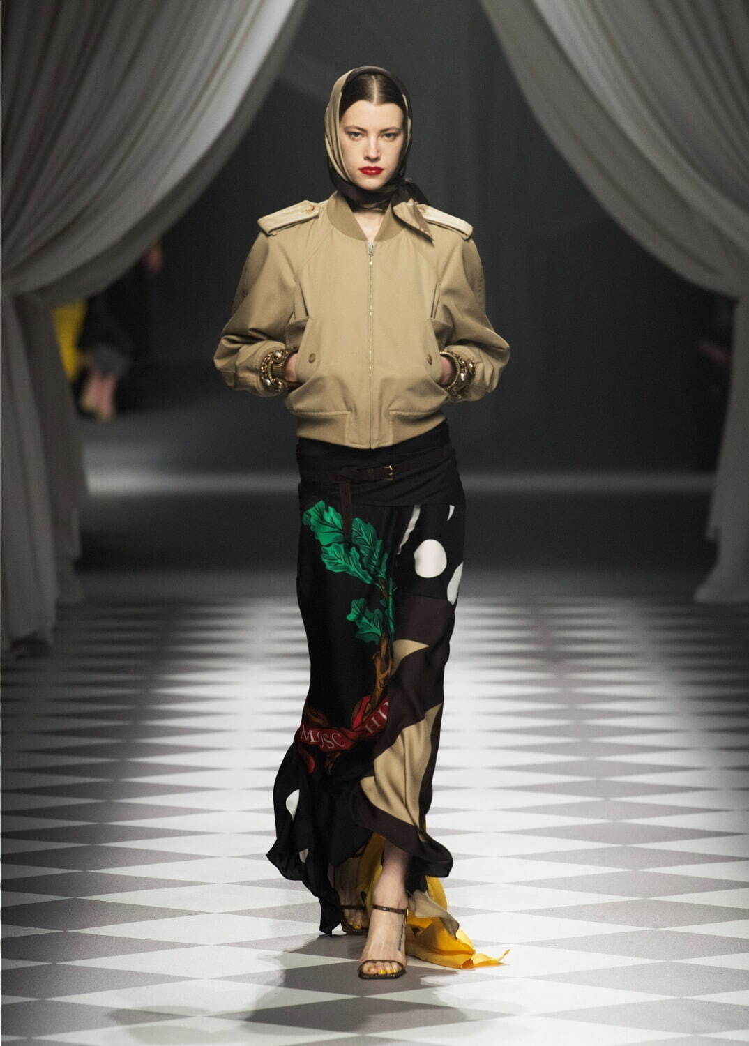 モスキーノ(MOSCHINO) 2024-25年秋冬ウィメンズコレクション