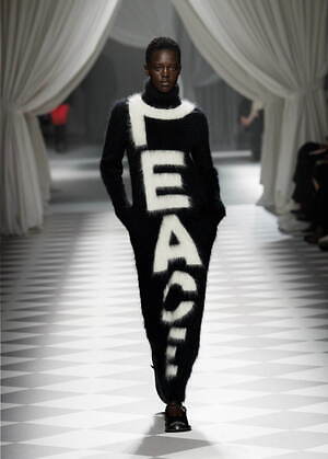 モスキーノ(MOSCHINO) 2024-25年秋冬ウィメンズコレクション  - 写真28