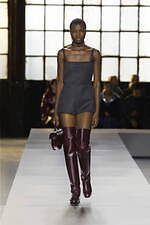 グッチ 2024年秋冬ウィメンズコレクション - 身体に立ち現れるエレガンス｜写真2