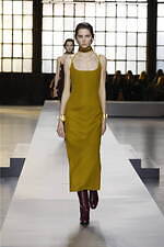 グッチ 2024年秋冬ウィメンズコレクション - 身体に立ち現れるエレガンス｜写真4