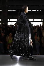 グッチ 2024年秋冬ウィメンズコレクション - 身体に立ち現れるエレガンス｜写真6