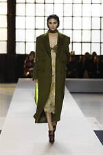 グッチ 2024年秋冬ウィメンズコレクション - 身体に立ち現れるエレガンス｜写真14