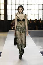 グッチ 2024年秋冬ウィメンズコレクション - 身体に立ち現れるエレガンス｜写真15