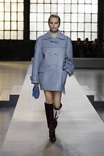 グッチ 2024年秋冬ウィメンズコレクション - 身体に立ち現れるエレガンス｜写真25