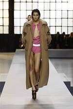 グッチ 2024年秋冬ウィメンズコレクション - 身体に立ち現れるエレガンス｜写真41