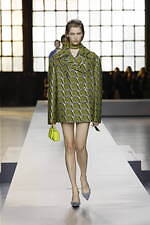 グッチ 2024年秋冬ウィメンズコレクション - 身体に立ち現れるエレガンス｜写真47