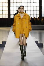 グッチ 2024年秋冬ウィメンズコレクション - 身体に立ち現れるエレガンス｜写真52