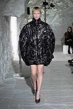 マルニ 2024年秋冬メンズ＆ウィメンズコレクション - 生々しい衝動を呼び起こして｜写真9