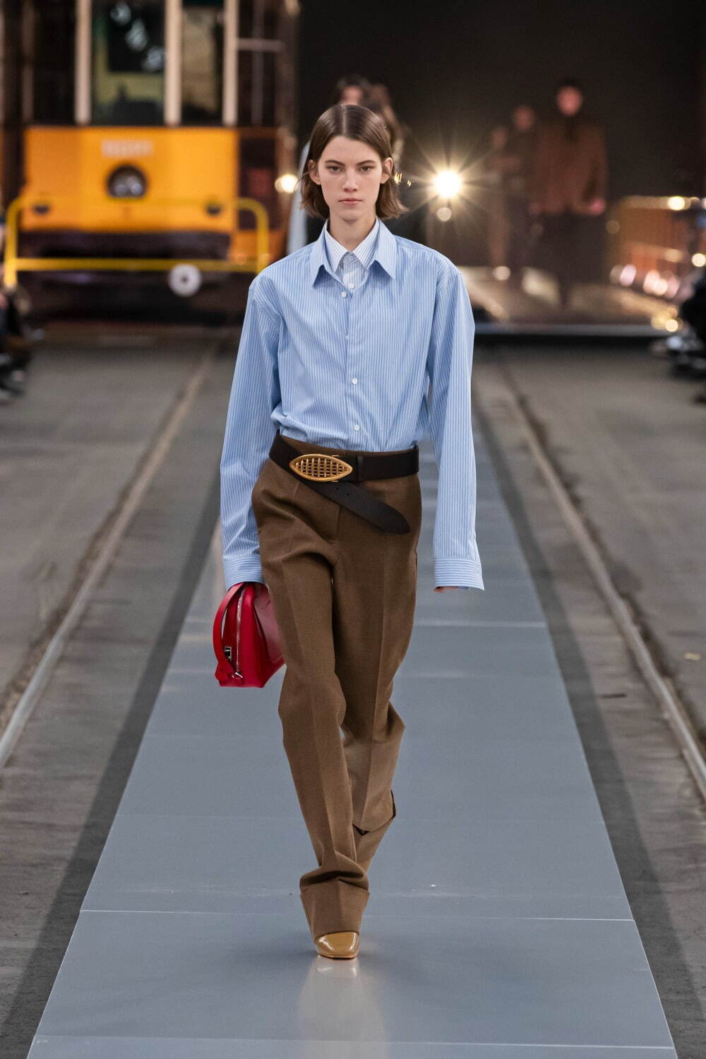 トッズ(TOD'S) 2024-25年秋冬ウィメンズ&メンズコレクション  - 写真1