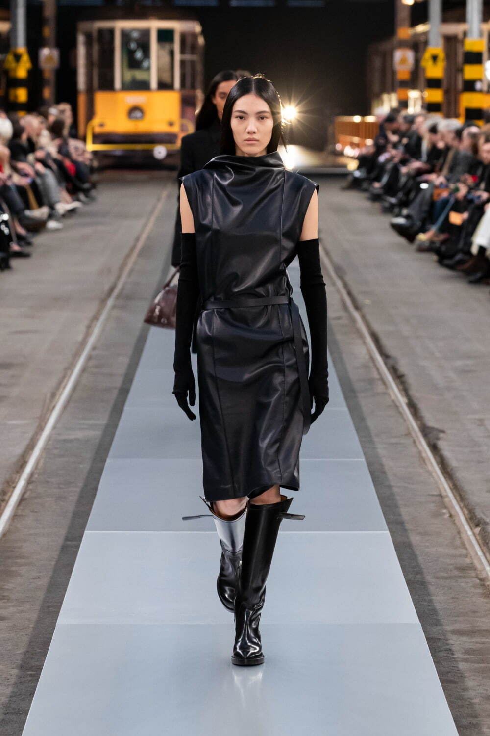トッズ 2024-25年秋冬<span>コレクション</span> - 写真32