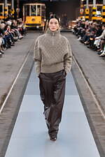 トッズ 2024-25年秋冬メンズ＆ウィメンズコレクション - マッテオ・タンブリーニによる初シーズン｜写真15