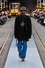 トッズ 2024-25年秋冬メンズ＆ウィメンズコレクション - マッテオ・タンブリーニによる初シーズン｜写真17