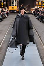 トッズ 2024-25年秋冬メンズ＆ウィメンズコレクション - マッテオ・タンブリーニによる初シーズン｜写真21