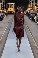 トッズ 2024-25年秋冬メンズ＆ウィメンズコレクション - マッテオ・タンブリーニによる初シーズン｜写真29