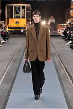 トッズ 2024-25年秋冬メンズ＆ウィメンズコレクション - マッテオ・タンブリーニによる初シーズン｜写真36