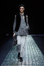 エンポリオ アルマーニ 2024年秋冬ウィメンズコレクション - 夜、あるいは光との対話｜写真7