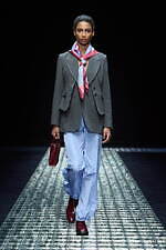 エンポリオ アルマーニ 2024年秋冬ウィメンズコレクション - 夜、あるいは光との対話｜写真11