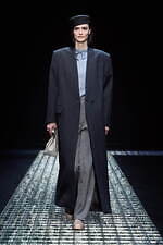 エンポリオ アルマーニ 2024年秋冬ウィメンズコレクション - 夜、あるいは光との対話｜写真18